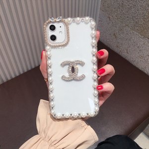 【シャネル】Chanel iPhone 14/14 Plus/14 Pro/14 Pro Max/13/13 Pro/12 mini/12pro/11 / XS ケース 芸能人愛用[#015]