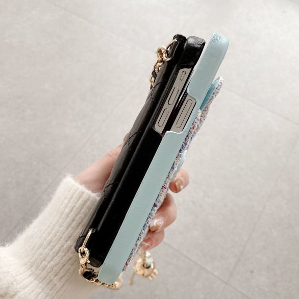 大人気 CHANEL / シャネル ケース iPhone 16/16 Pro/16 Pro Max/15/15 Pro/15 Pro Max/14/14 Plus/14 Pro/14 Pro Max/13/13 Pro/13 Pro max/12/11/XS/8/7 plus ケース ファッション