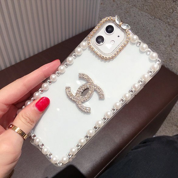 【シャネル】Chanel iPhone 14/14 Plus/14 Pro/14 Pro Max/13/13 Pro/12 mini/12pro/11 / XS ケース 芸能人愛用[#015]